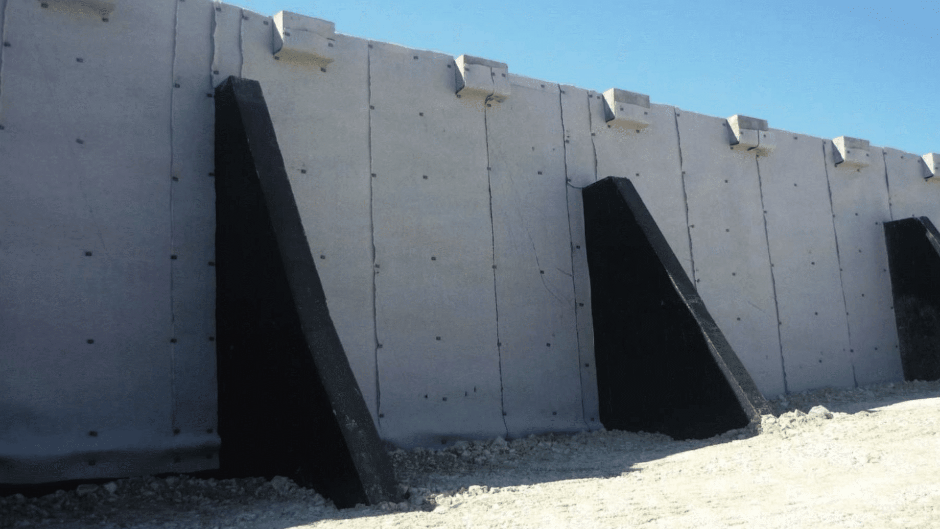 counterfort retaining walls