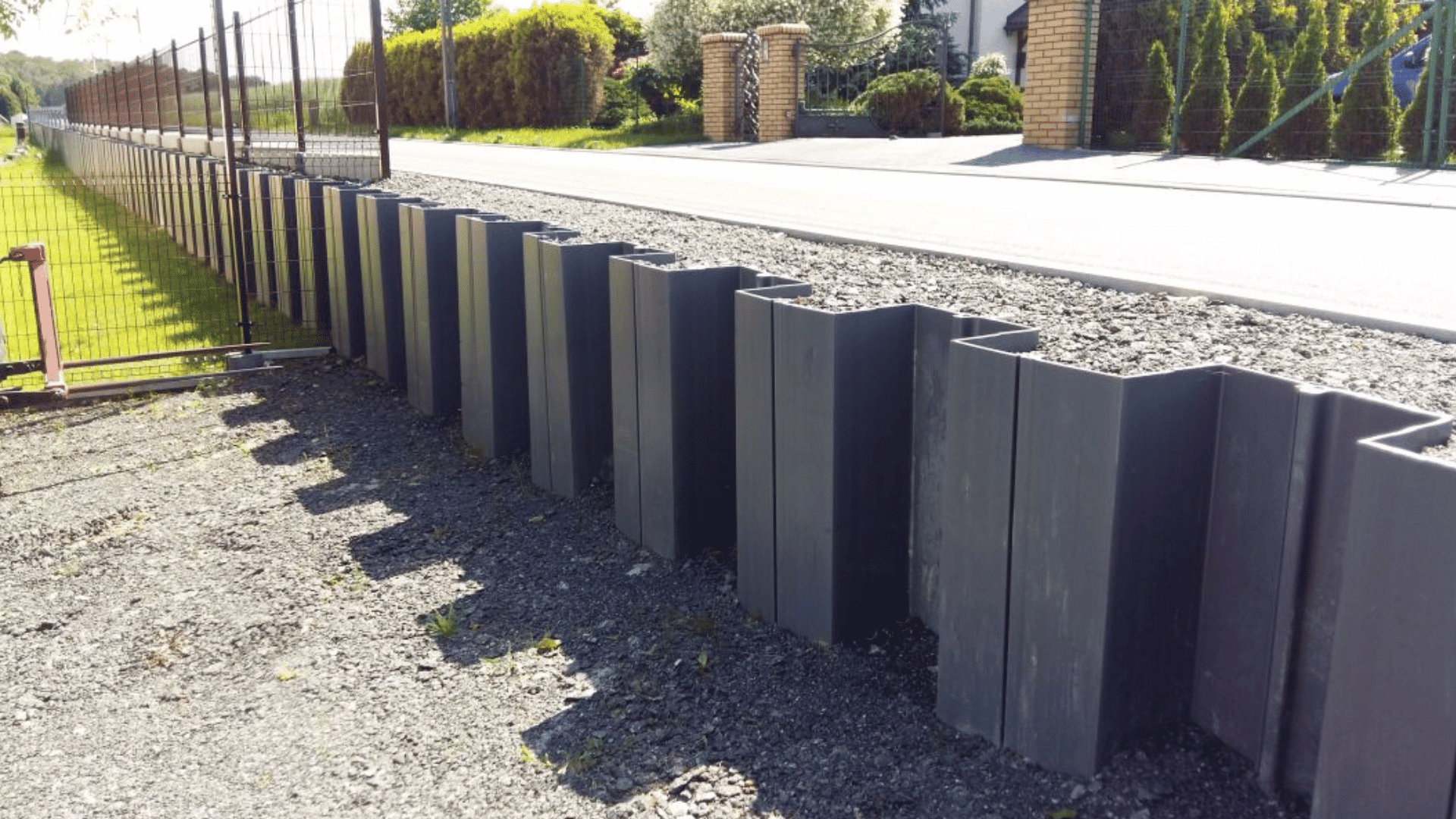 sheet pile retaining walls